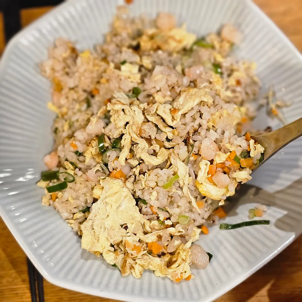 Shrimp fried rice topped with shrimp at Sinbok Myeongwan