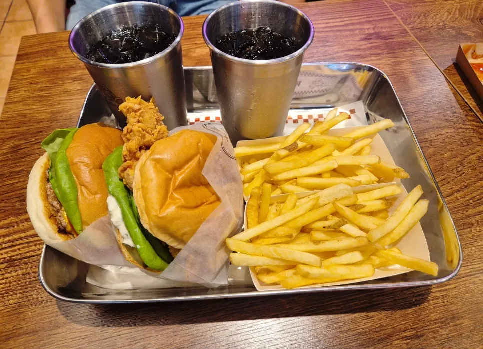 바스버거 연세암병원점 버거 세트 상차림