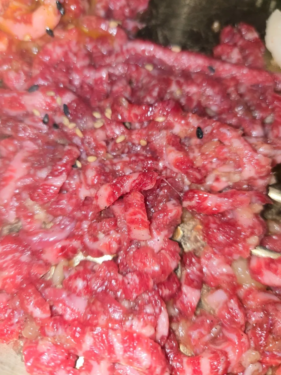 역전포장마차 신촌점 육회 한 접시