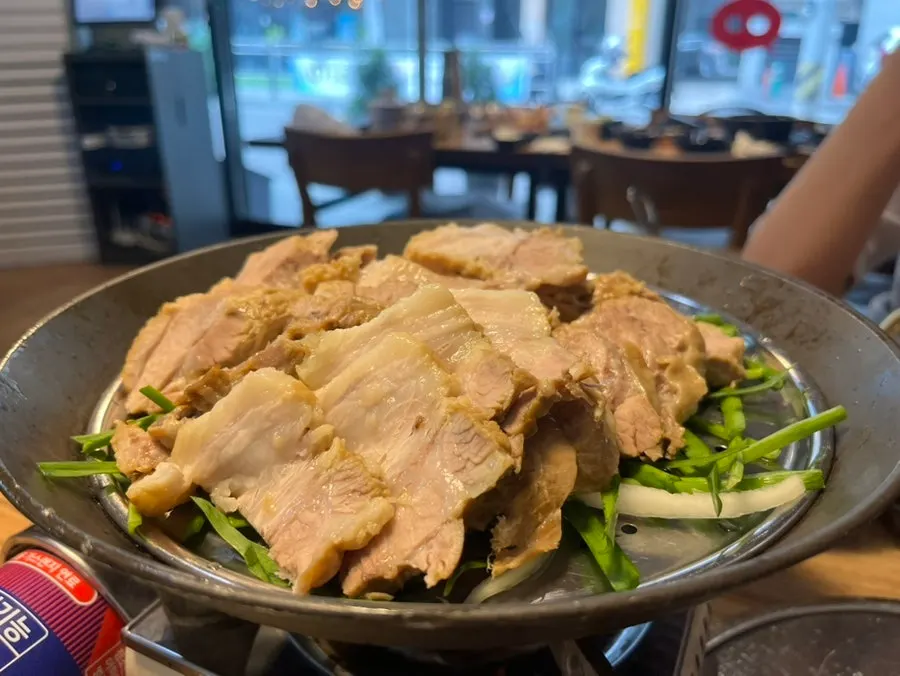 부들부들 보쌈 한 접시