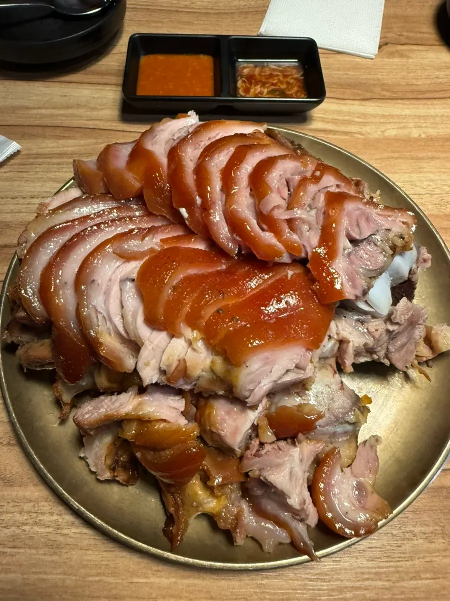 Front leg jokbal served on a brass tray