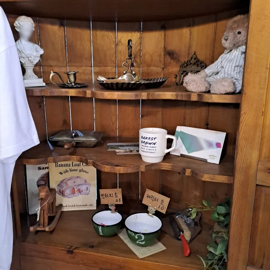 A corner of the café decorated with vintage props