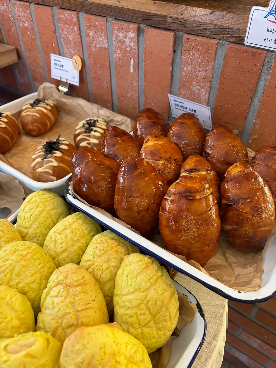 Bakerist Brown's salt bread display case