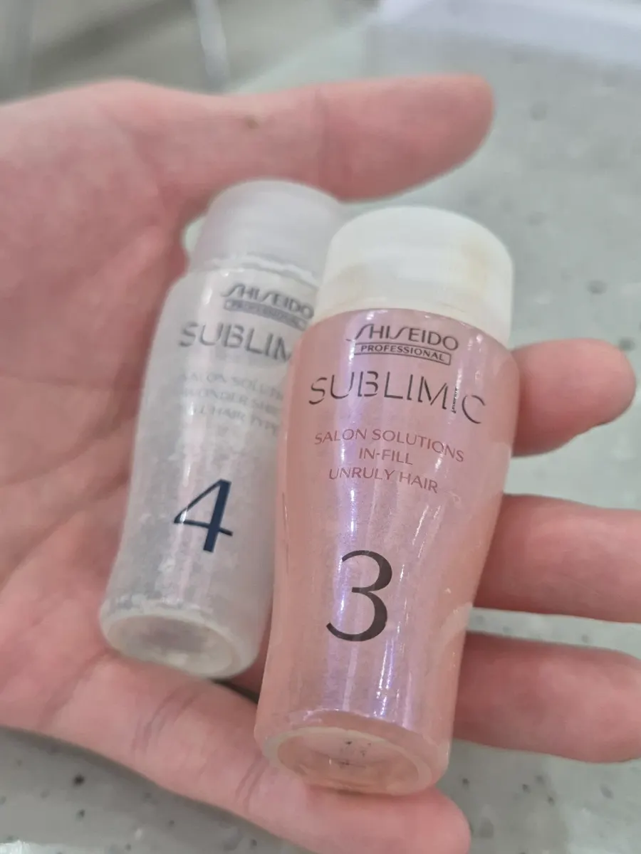 Clinic product for fine, volume-lacking hair
