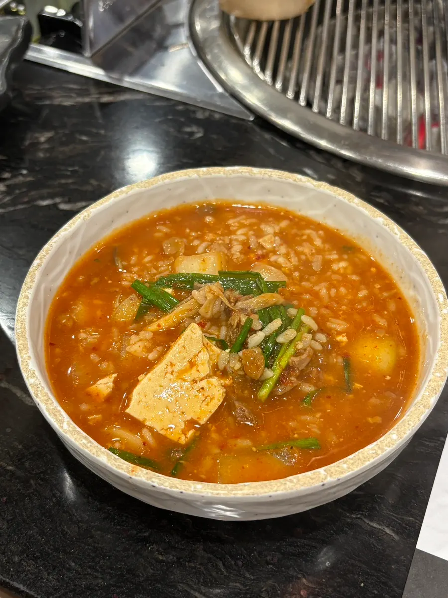 세트로 나온 참기름 향 육회