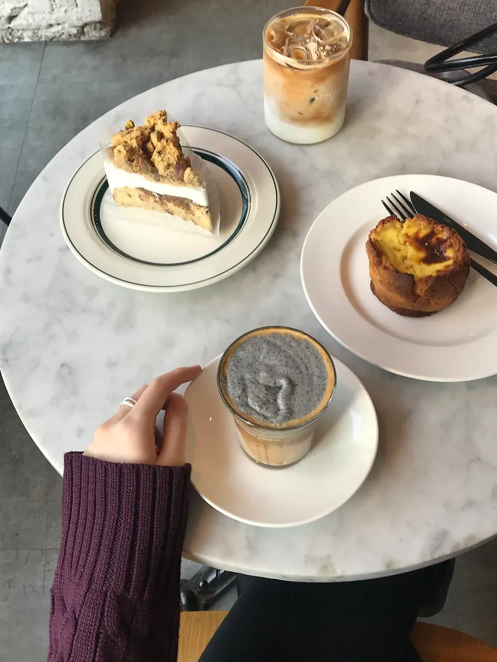 Dessert plating at a window seat