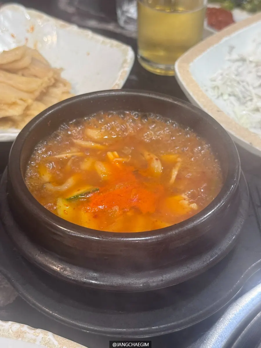 The bubbling ₩2,000 dessert doenjang-jjigae