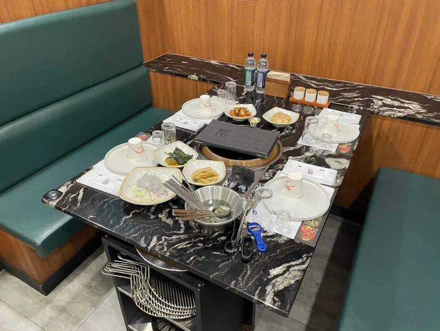 Grill table with generous spacing