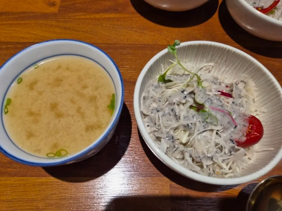 Cabbage salad and miso soup at Shirokuma