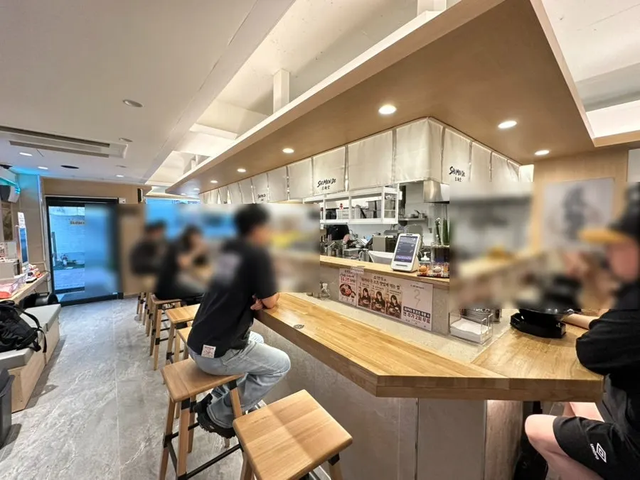 Shomendo's spotlessly clean open kitchen
