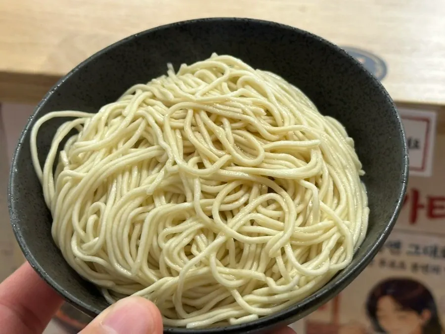 Bowl of plain rice topped with nikumiso