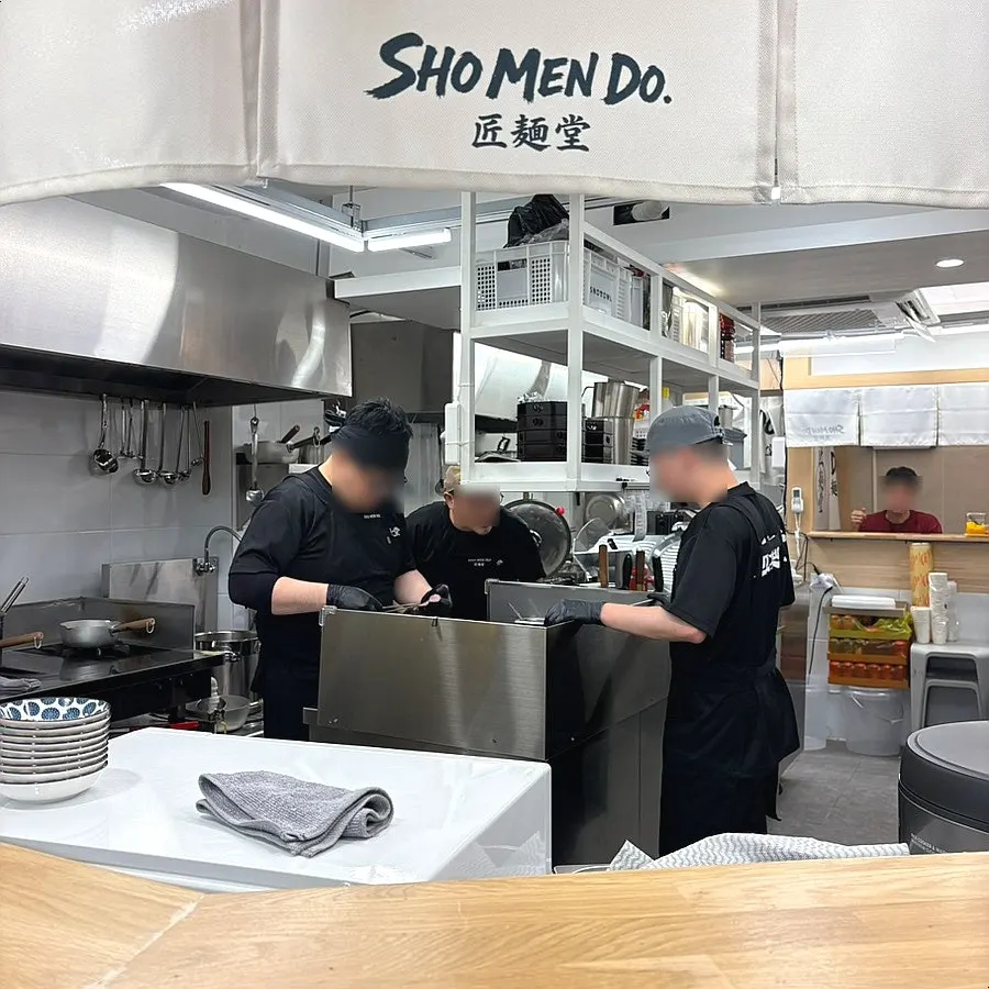 Open kitchen where the ramen is made