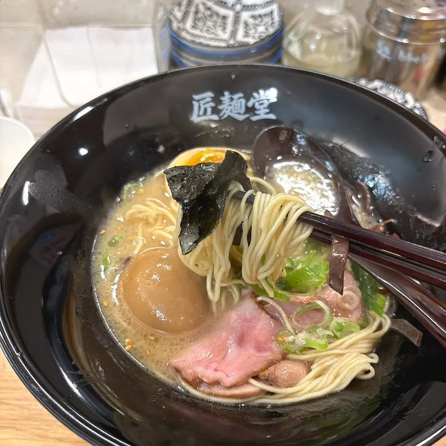 Hakata ramen noodles coated in tonkotsu broth
