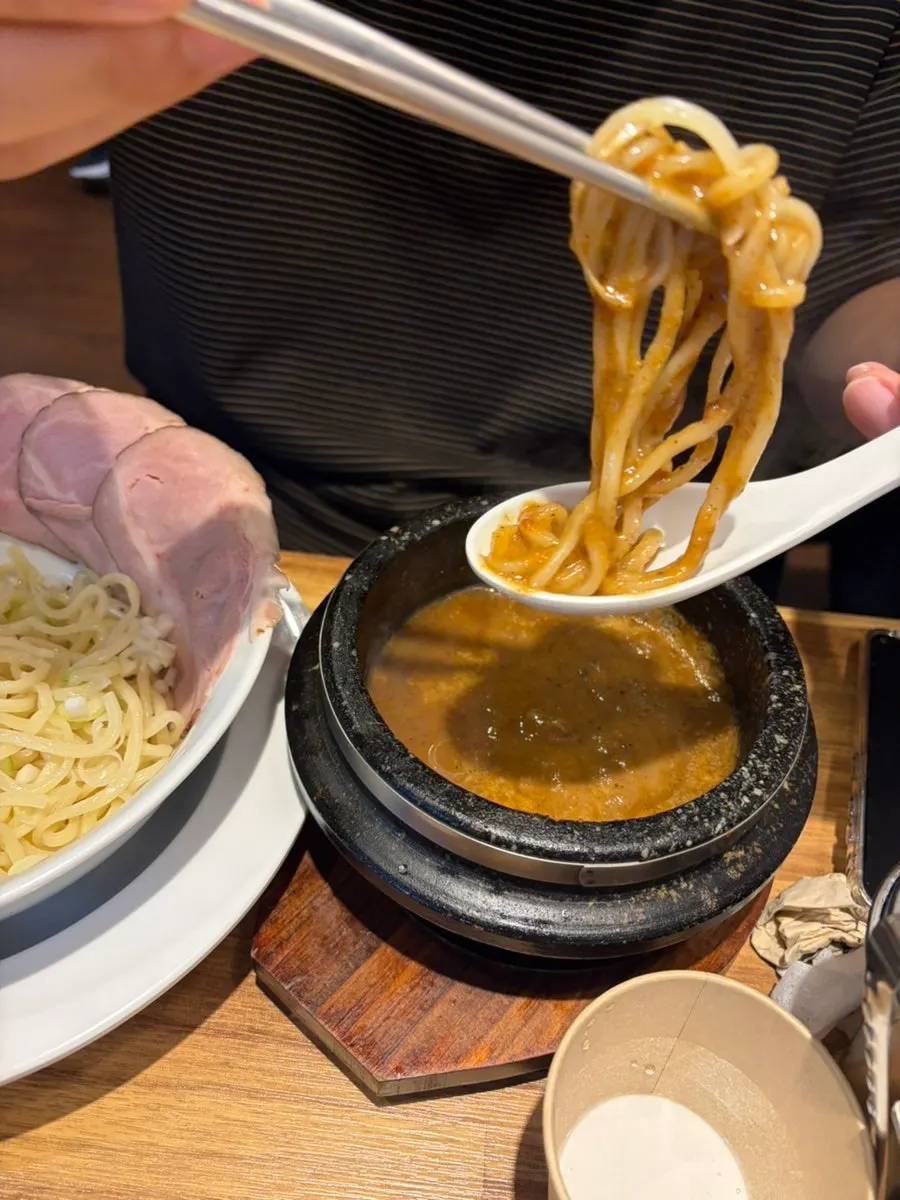 Shio ramen noodles and broth