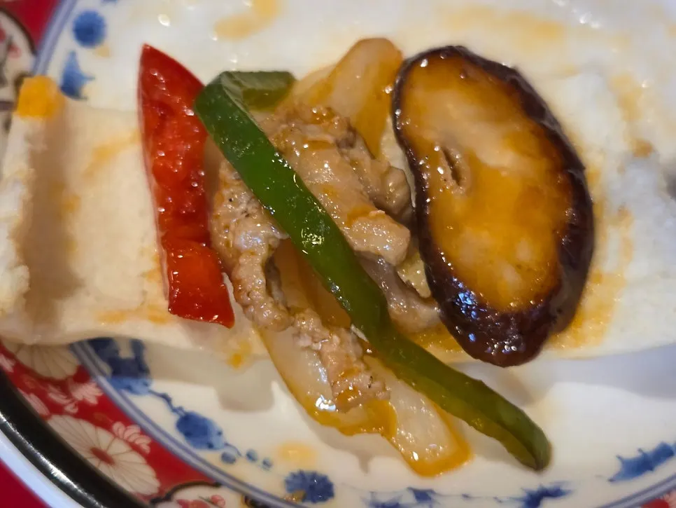 Gently spicy pepper beef
