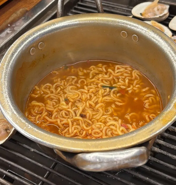 Ramyeon boiled for the finish