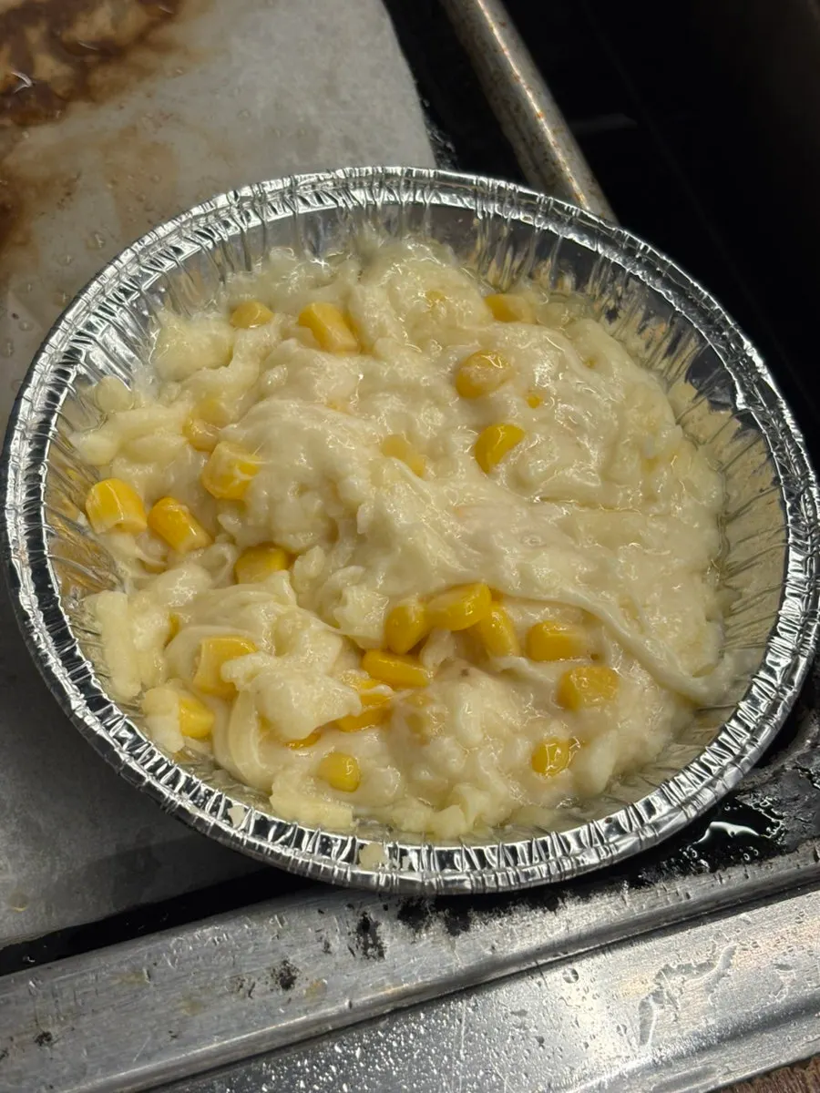 Corn cheese made from self-bar ingredients