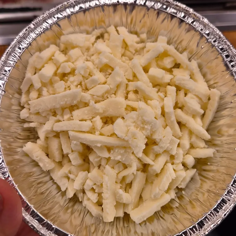 Unlimited cheese brought from the self-bar
