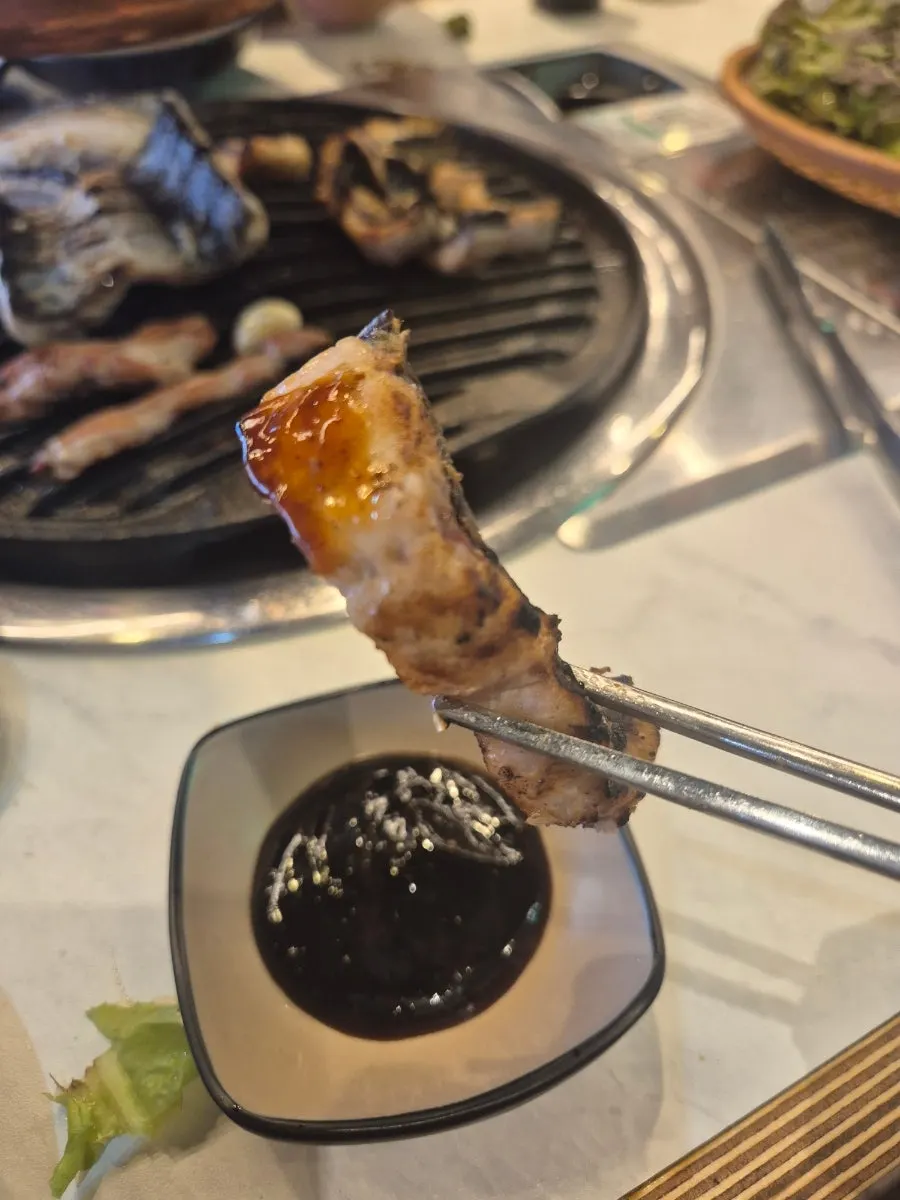 Grilled duck neck meat