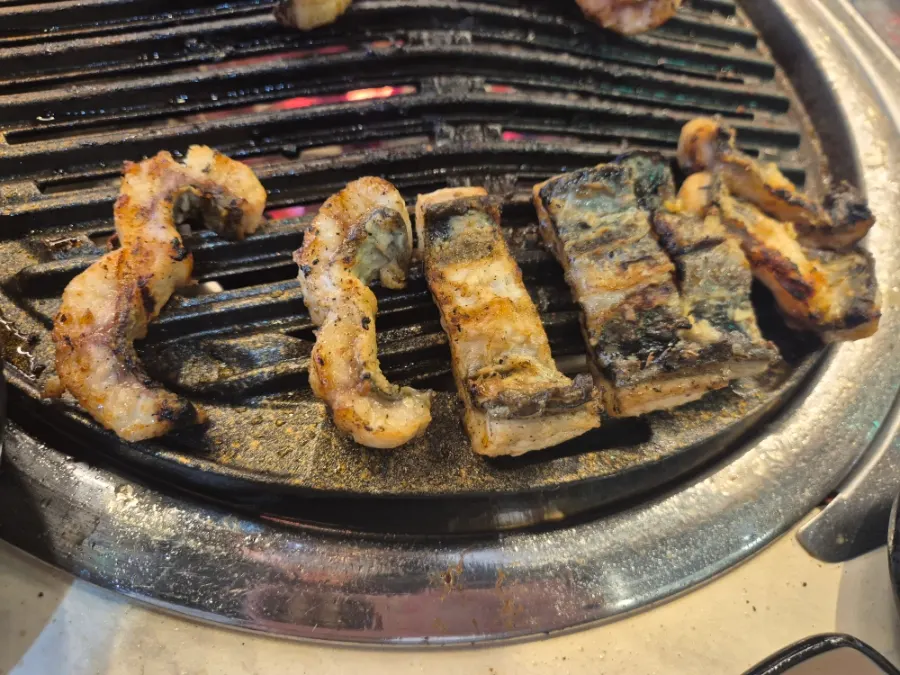 Eel served with ginger and teriyaki sauce