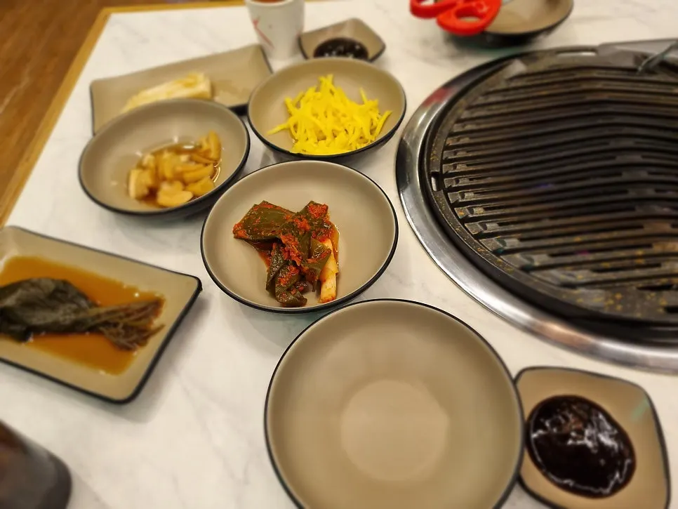 매장 중앙 무한리필 셀프바