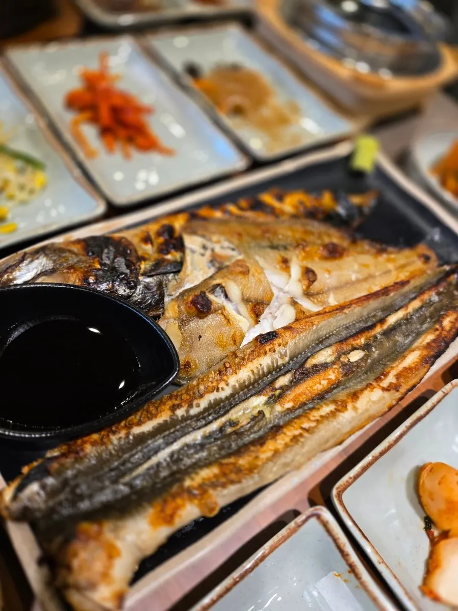 Plate with grilled mackerel and eel together