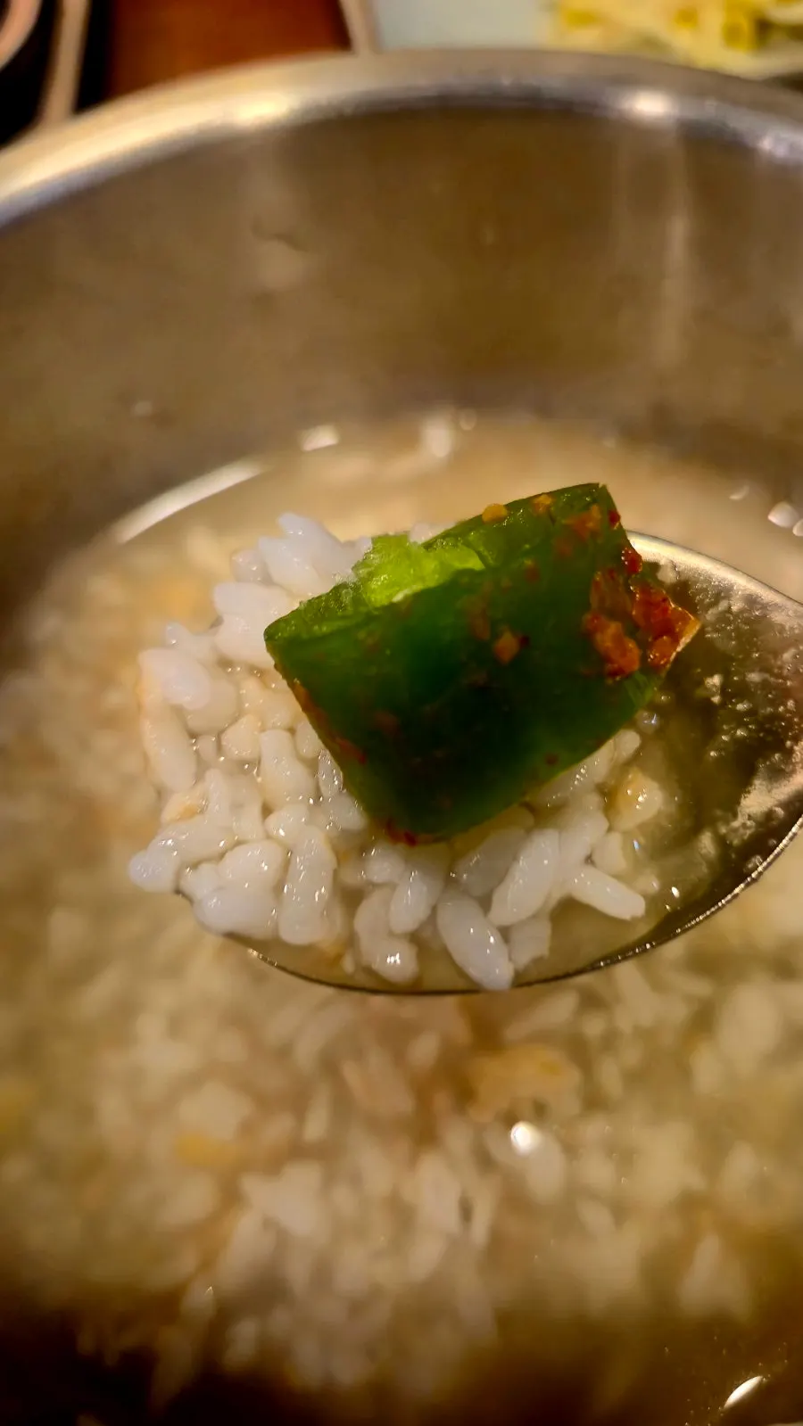 Gondre hot pot rice with the lid opened
