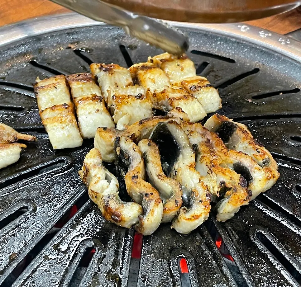 민물장어 무한리필 식당 방문 도입 사진