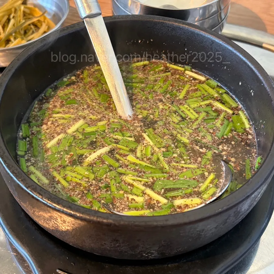 Duck hotpot with plenty of ground perilla seeds