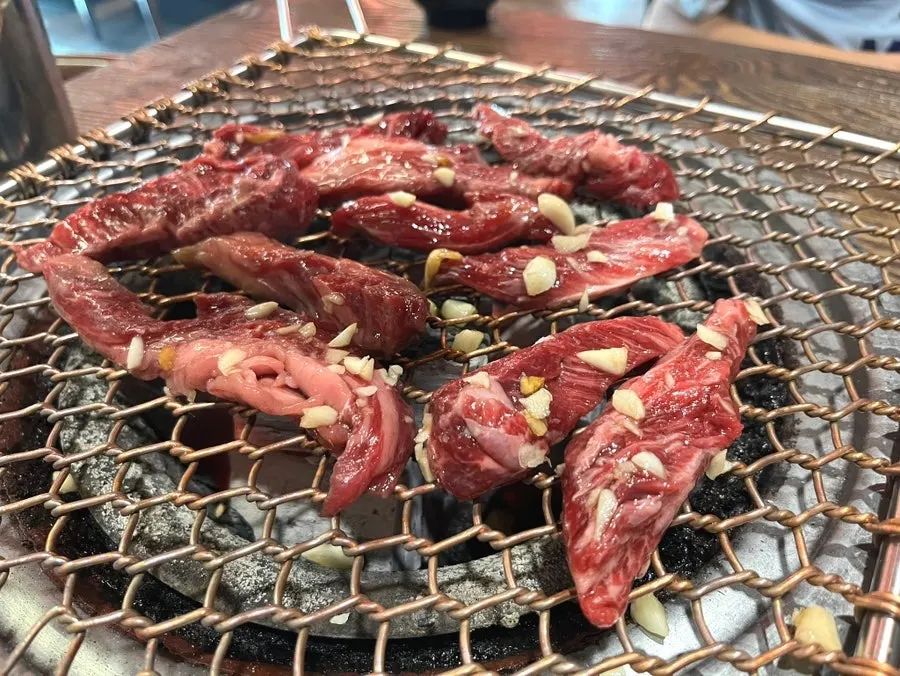 Family beef rib set dinner in Janggok-dong, Siheung, at Daehwa Sutbul Garden