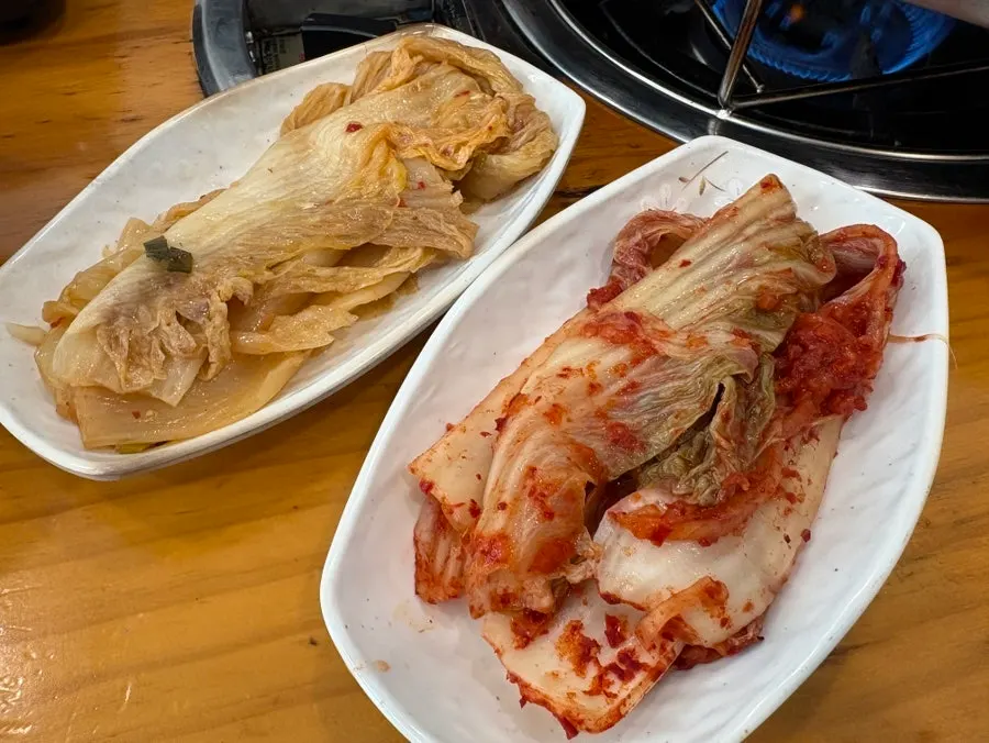 노릇하게 익은 돼지모둠 고기