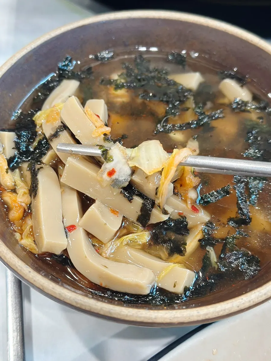 Buffet japchae brought back several times