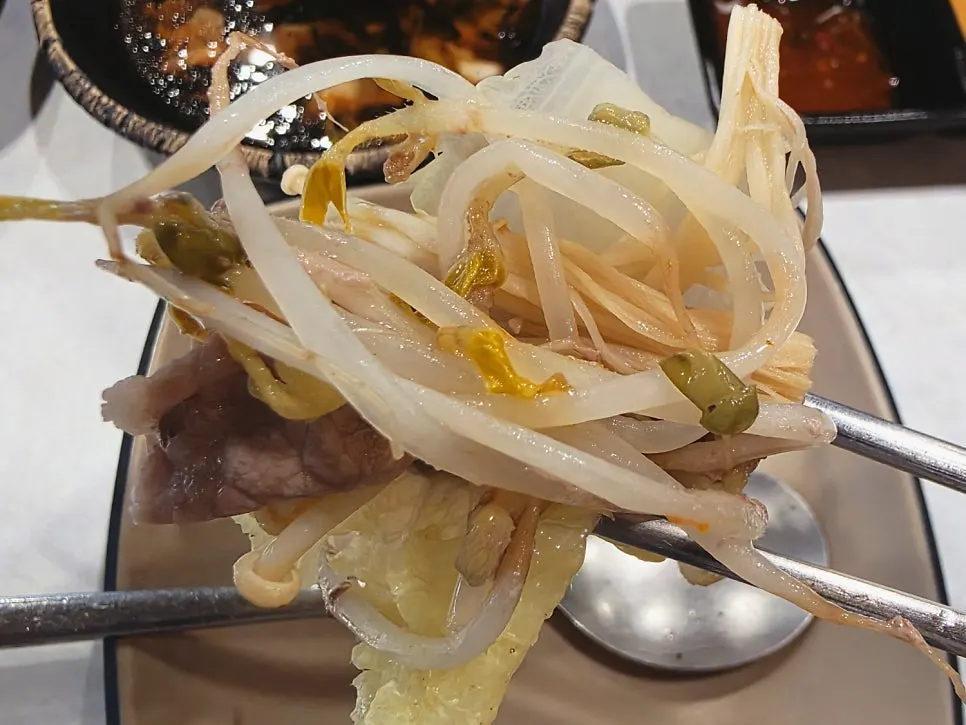 Cypress-steamed beef and shrimp