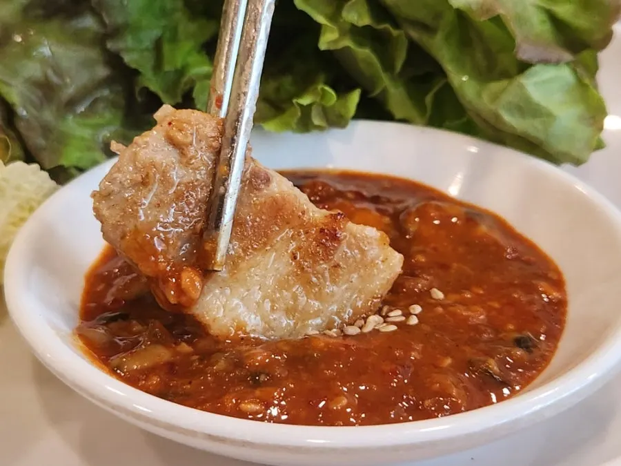 밑반찬으로 나온 어리굴젓