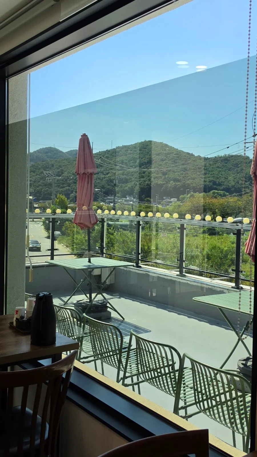 2층 베란다에서 본 바깥 경치