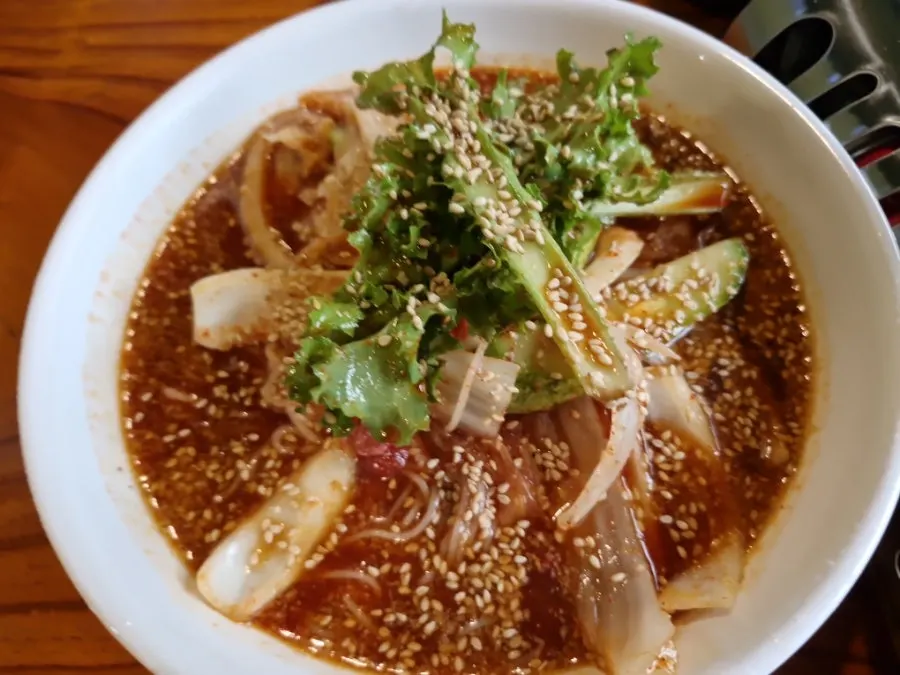 진하고 눅진한 시골할매 된장찌개