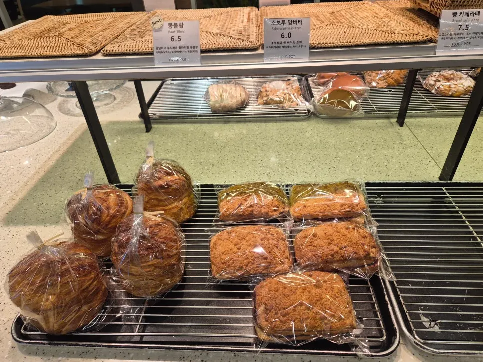 Salt bread and red bean bread on display