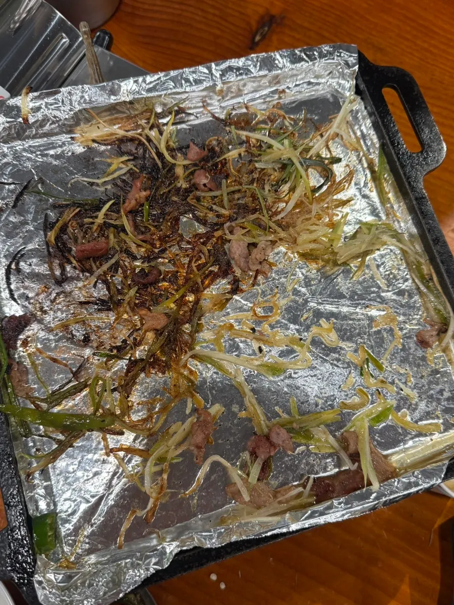 Eating bibim guksu together with bulgogi