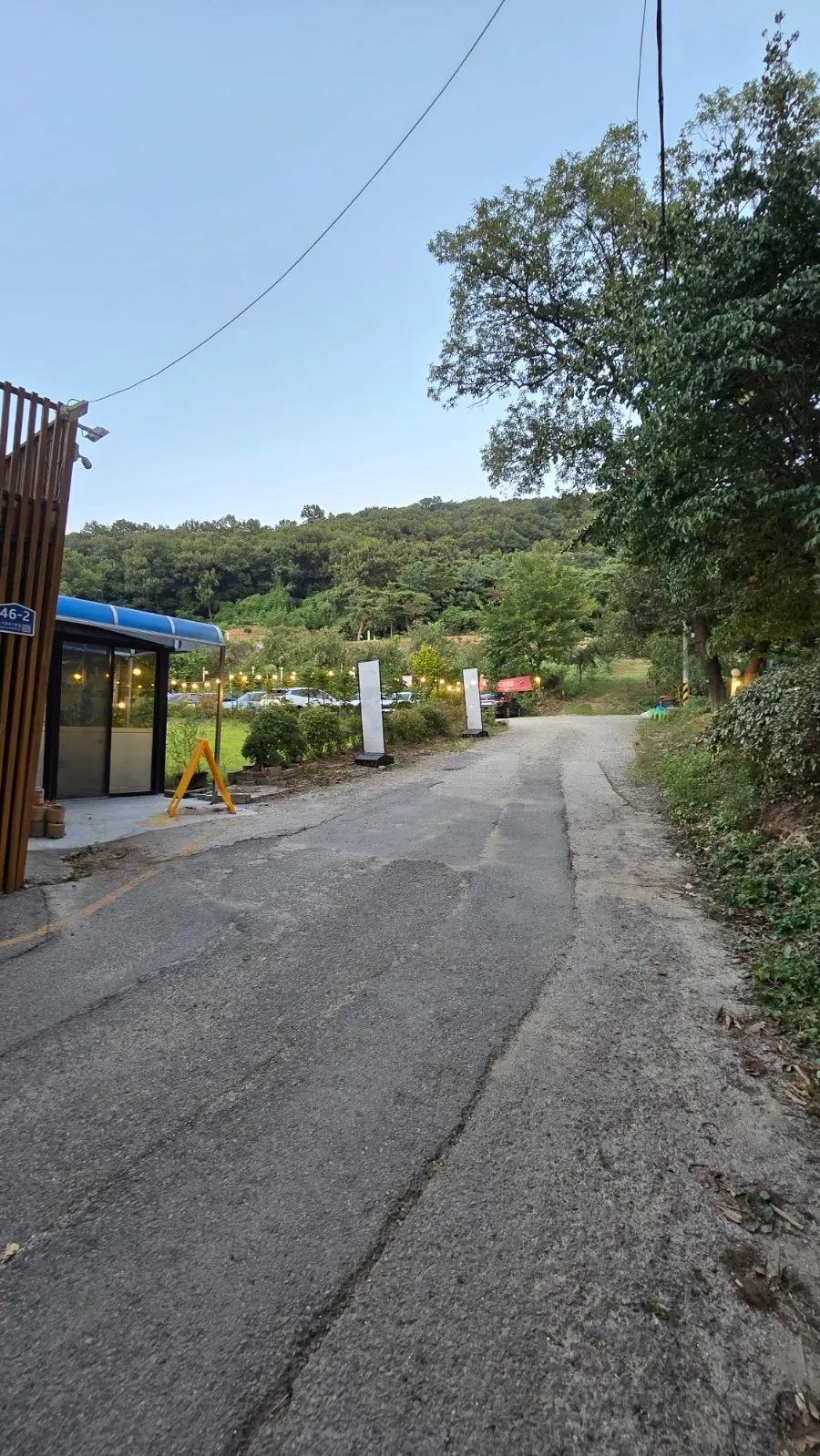 Bulhyangjip's spacious parking lot