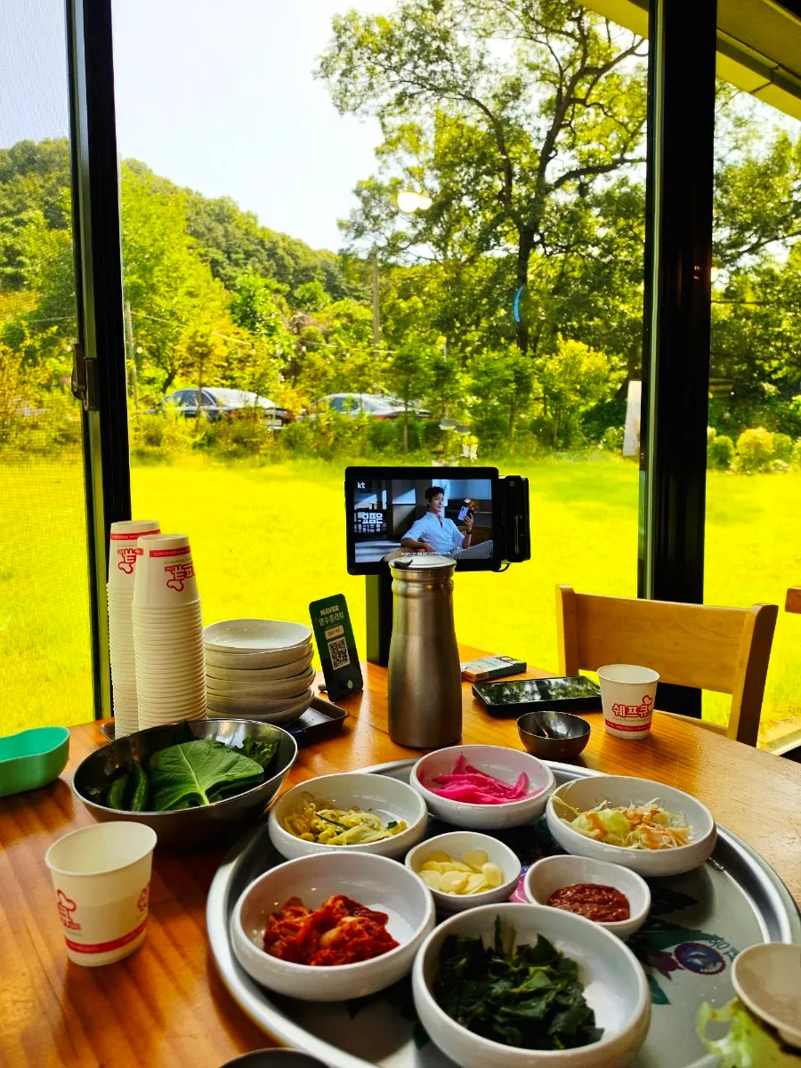 산더미처럼 쌓여 나온 고추장불고기 2인