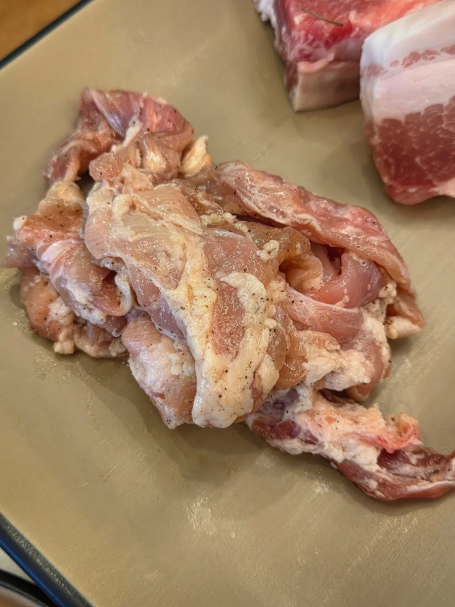 살이 탱탱한 민물장어 접시