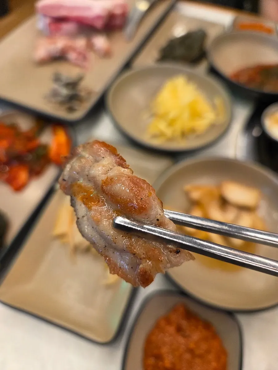 식사 마무리 무렵 송림복장어 불판