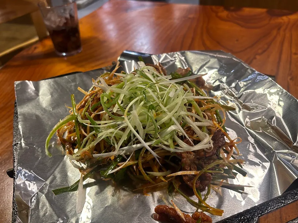 Gochujang bulgogi cooking at the table
