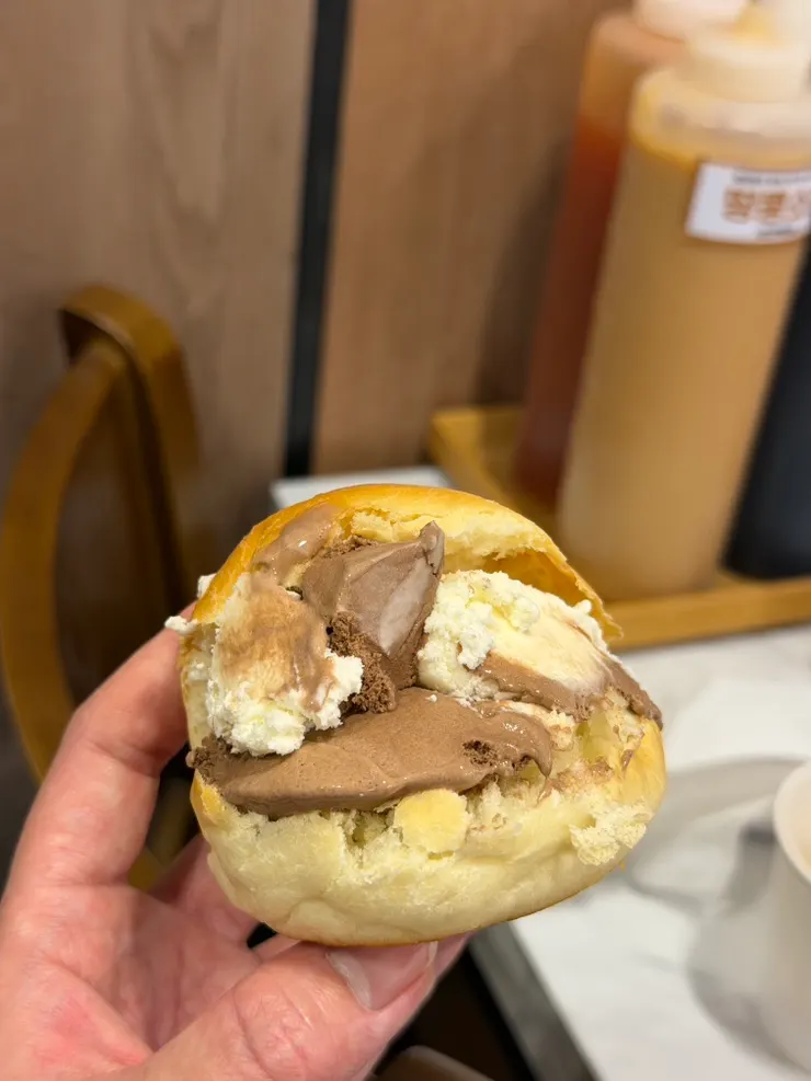 Ice cream eaten between slices of bread