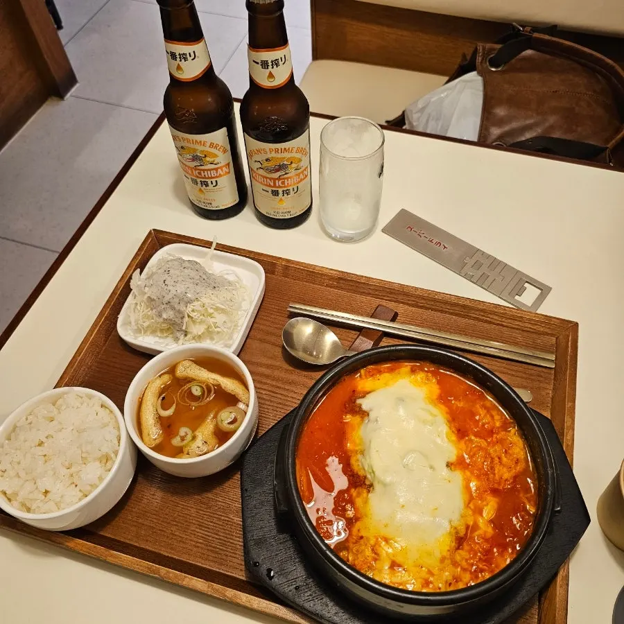 보글보글 끓는 시올돈 치즈나베