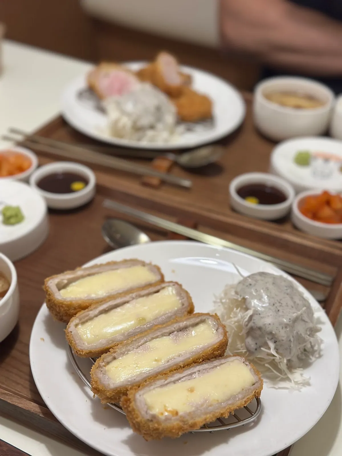 시올돈 일원점 치즈카츠정식 12,900원 상차림