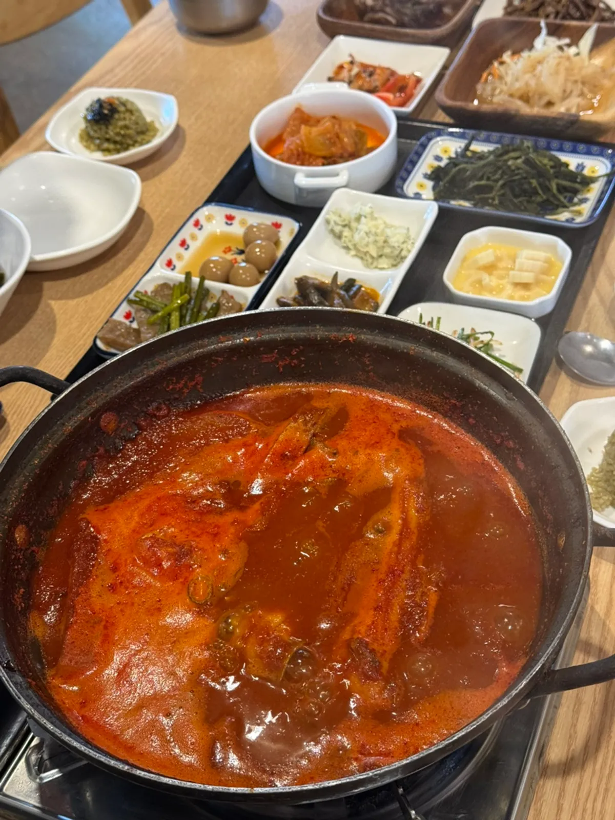 식과함께에서 먹은 칼칼한 순살갈치조림