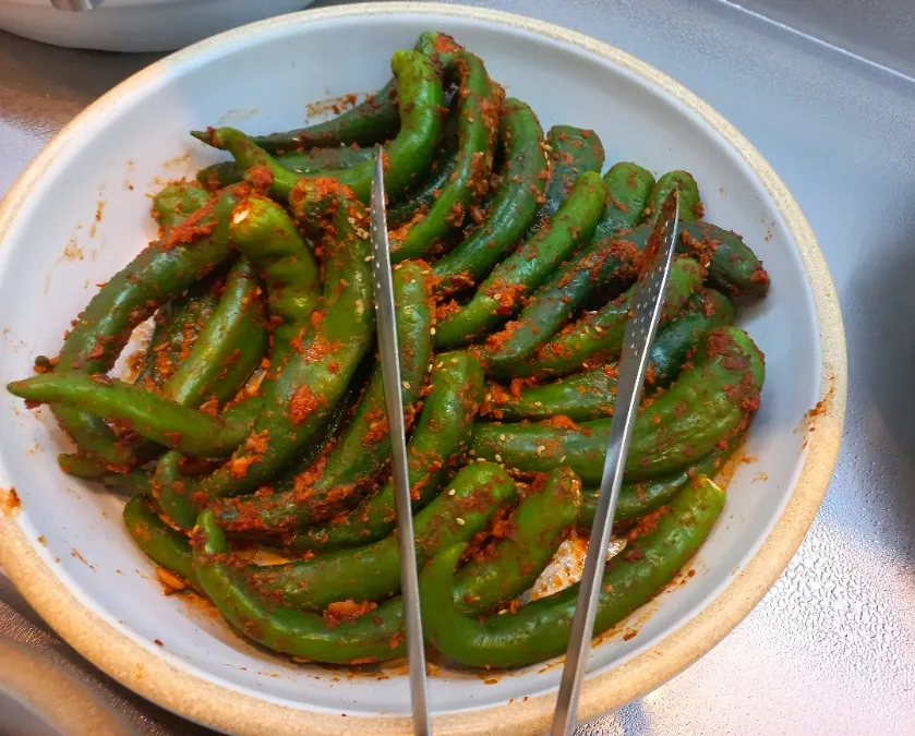 Chonggak kimchi at the self-serve bar