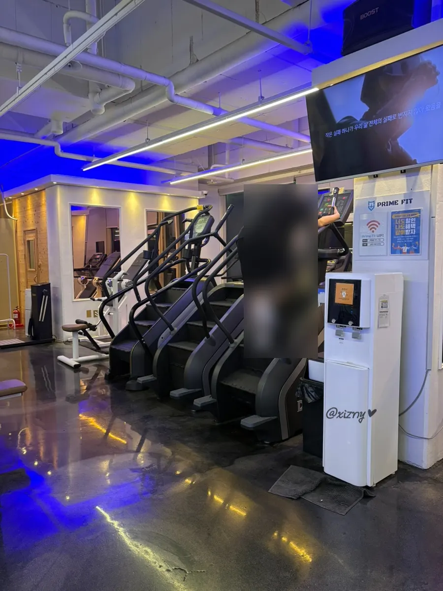 Stair climber cardio machines
