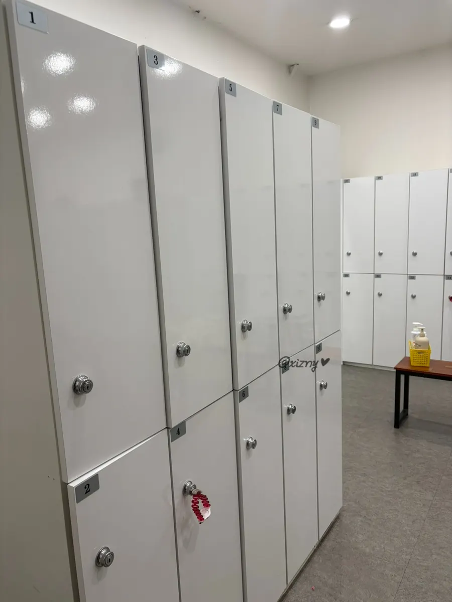 Clean, well-maintained locker room
